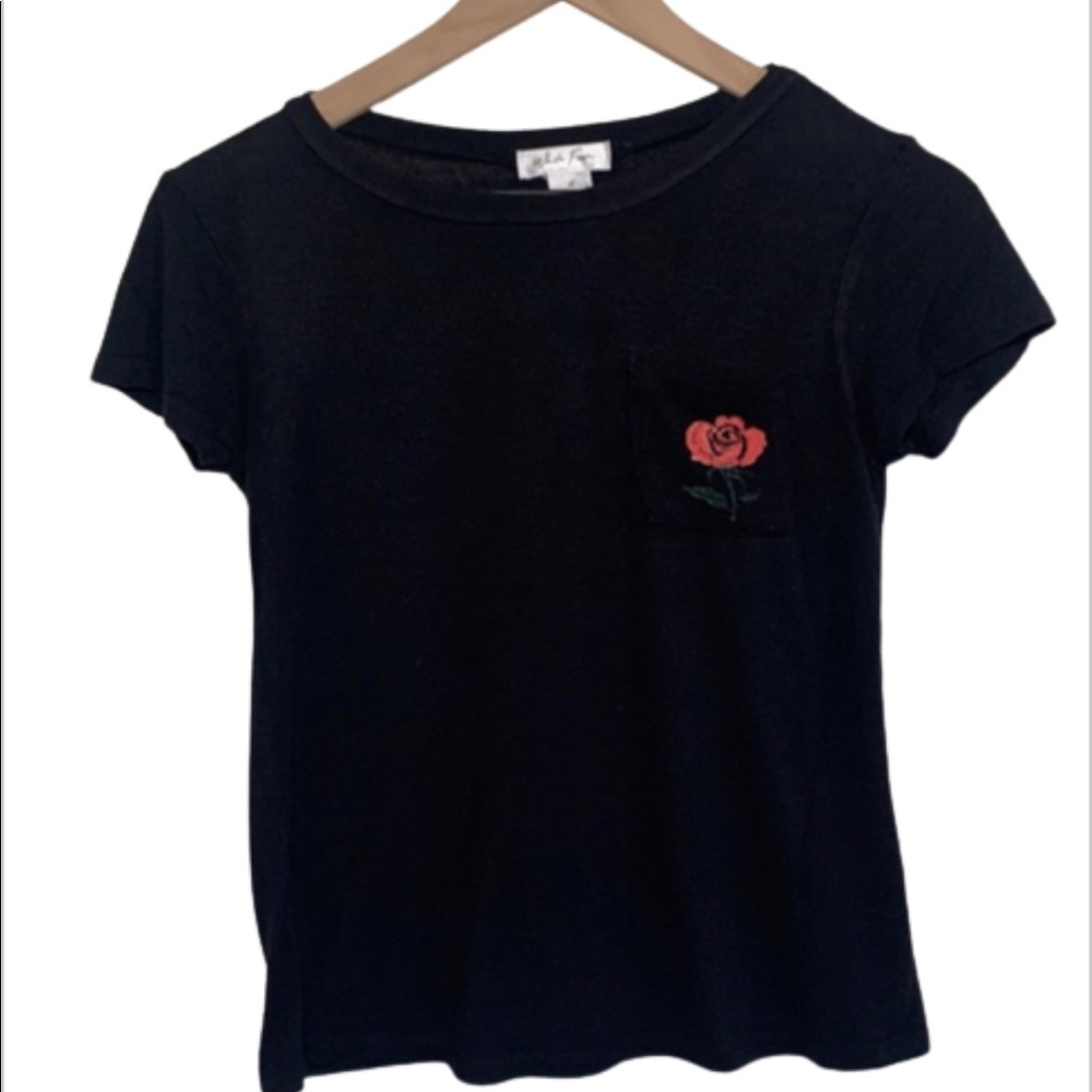 White Fawn Rose Graphic Pocket Front Short Sleeve Tee